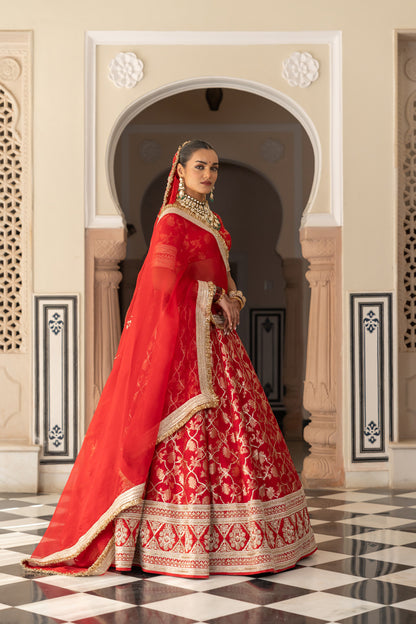 Dakshini Lehenga Set