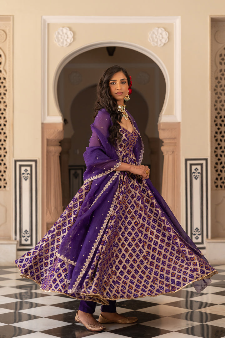 Medha Anarkali Set