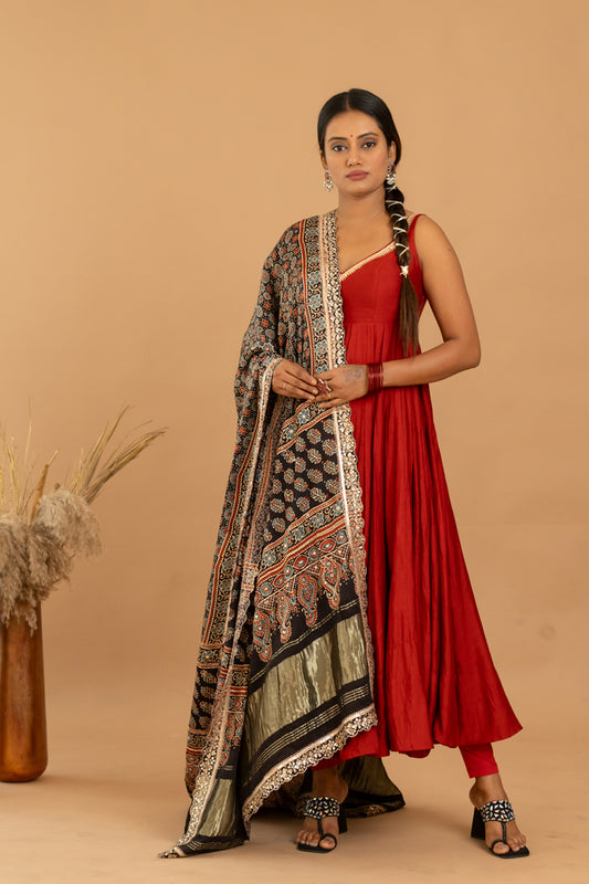 Maroon Anarkali Set - Anjanase
