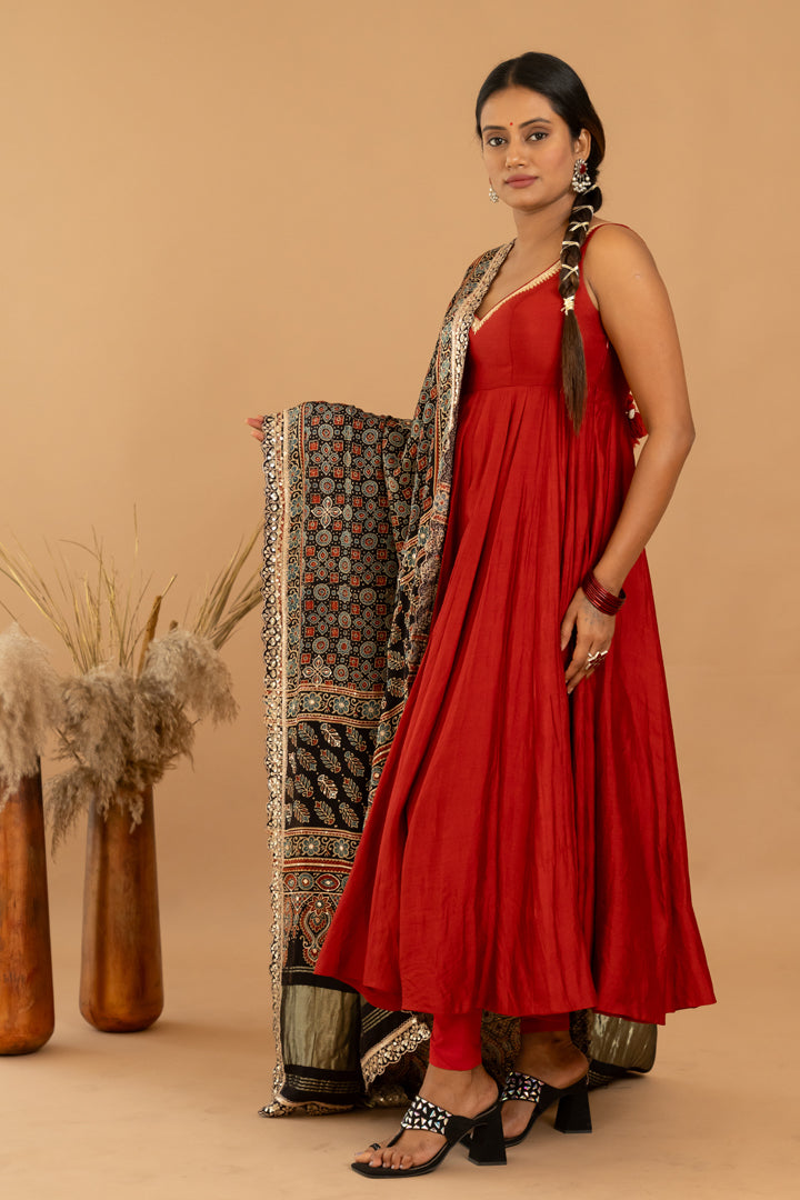 Maroon Anarkali Set - Anjanase