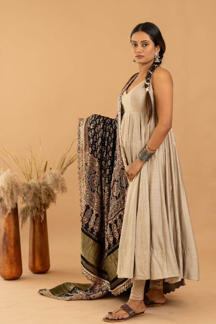 Beige Anarkali Set - Anjanase