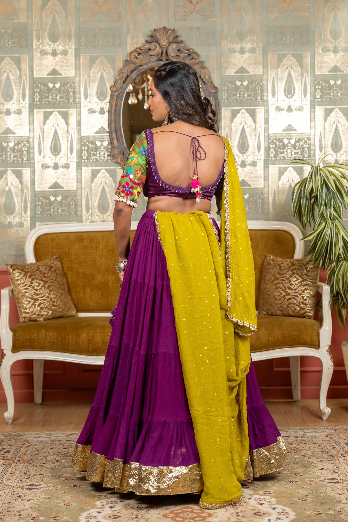 Jhamku Lehenga Set