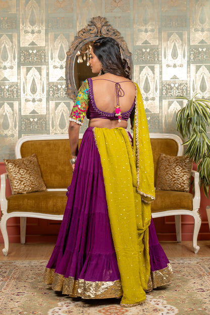 Jhamku Lehenga Set