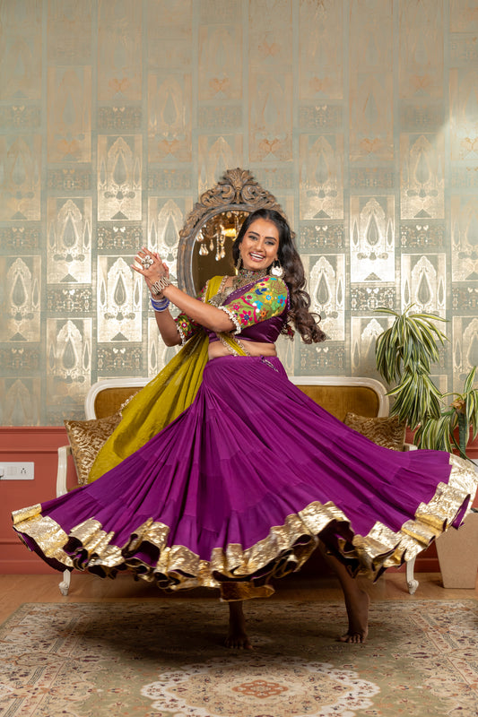 Jhamku Lehenga Set