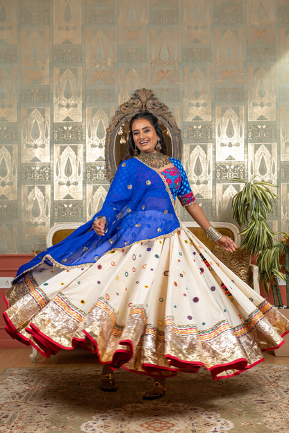 Aayna Lehenga Set