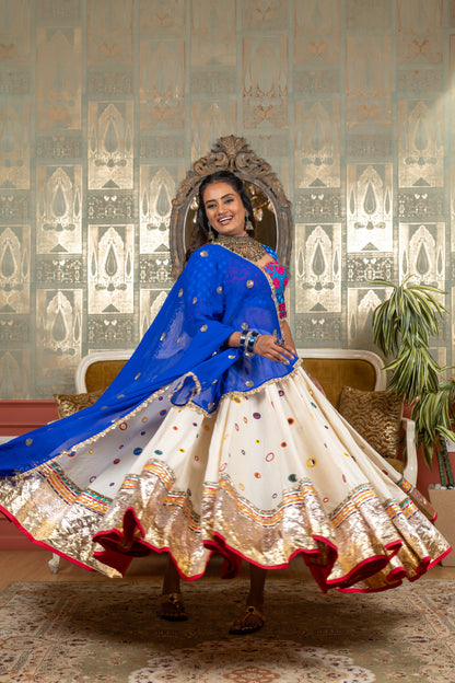 Aayna Lehenga Set