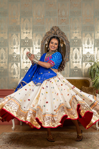 Aayna Lehenga Set