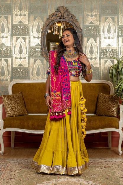 Jhamku Lehenga Set