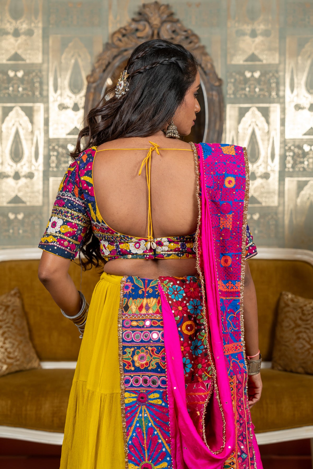 Jhamku Lehenga Set