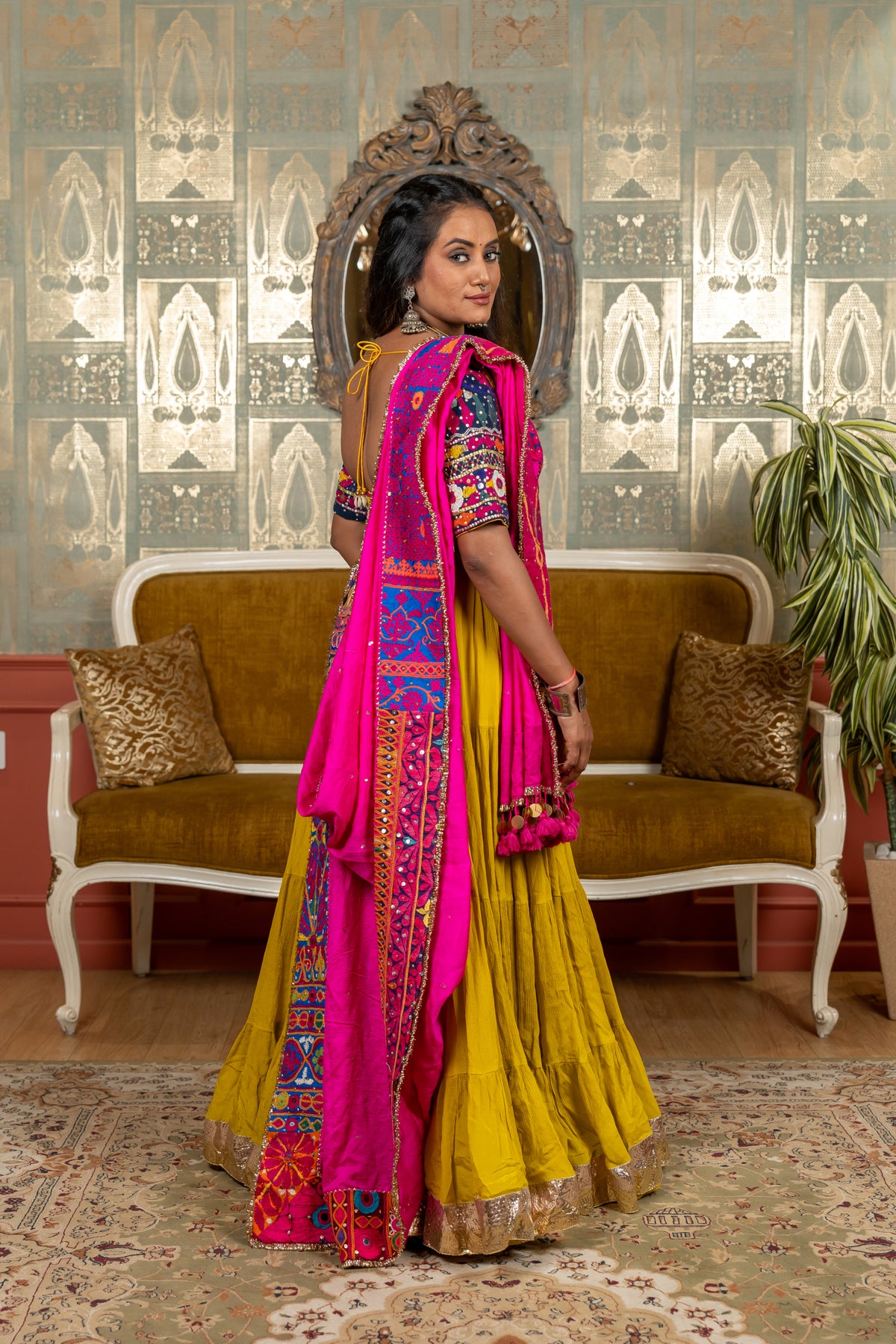 Jhamku Lehenga Set