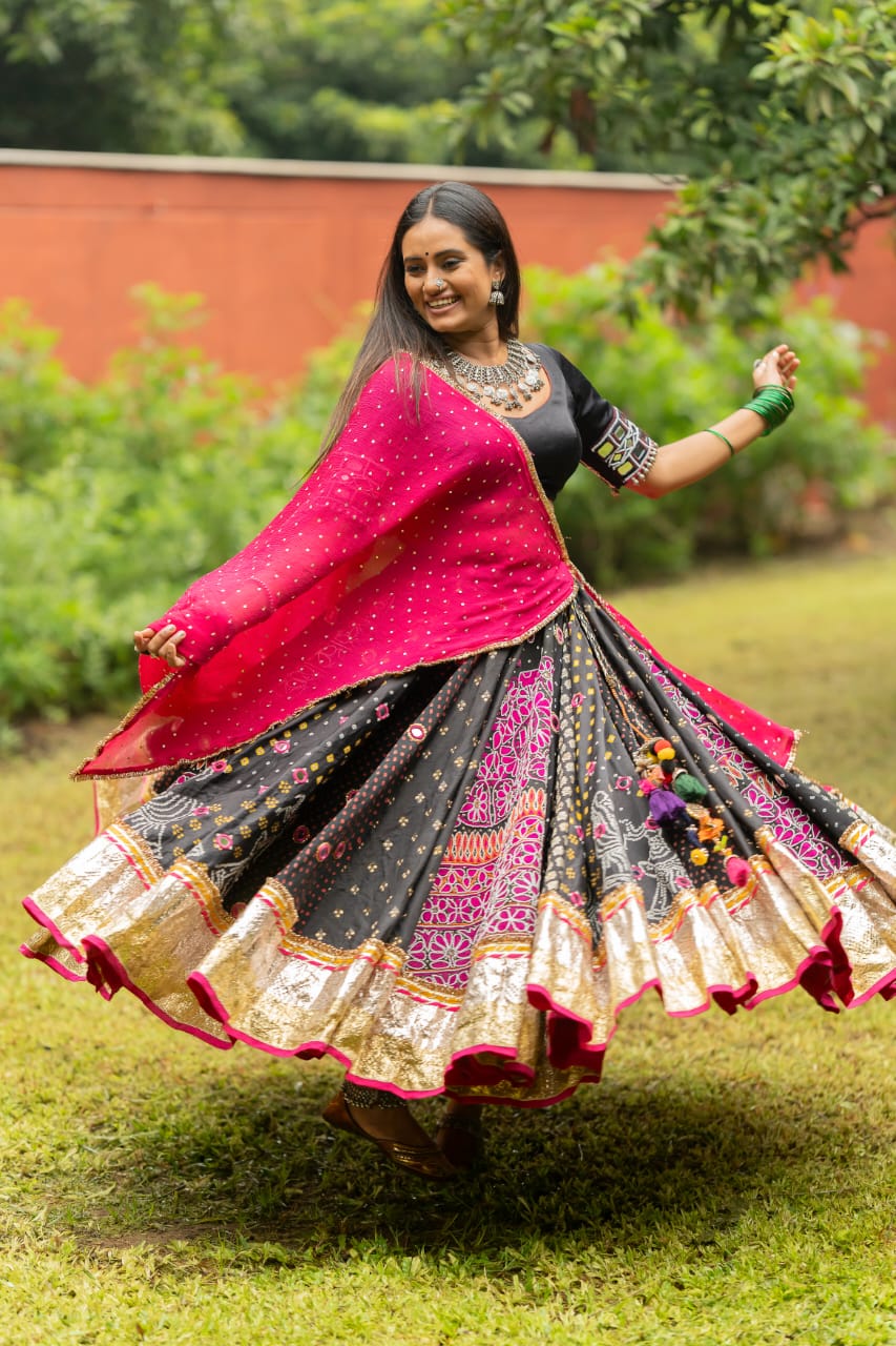 Black Heavy Lehenga Set