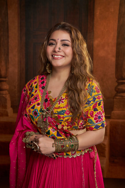 Jhamku Lehenga Set