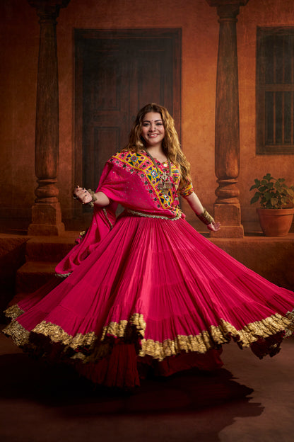 Jhamku Lehenga Set