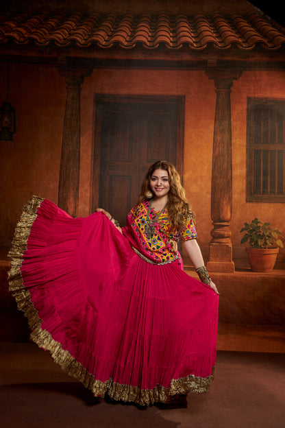 Jhamku Lehenga Set