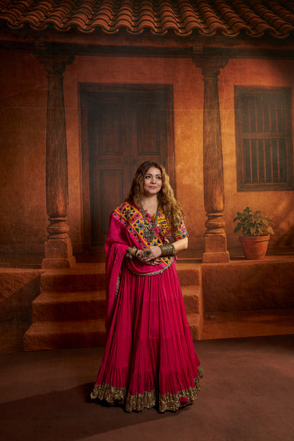 Jhamku Lehenga Set