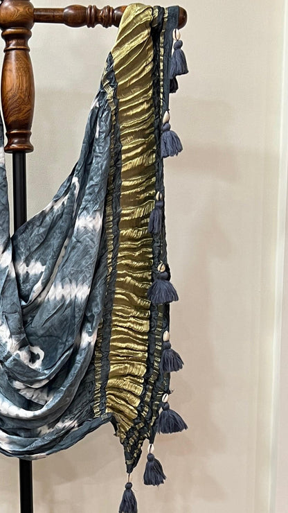 Grey Leheriya Dupatta