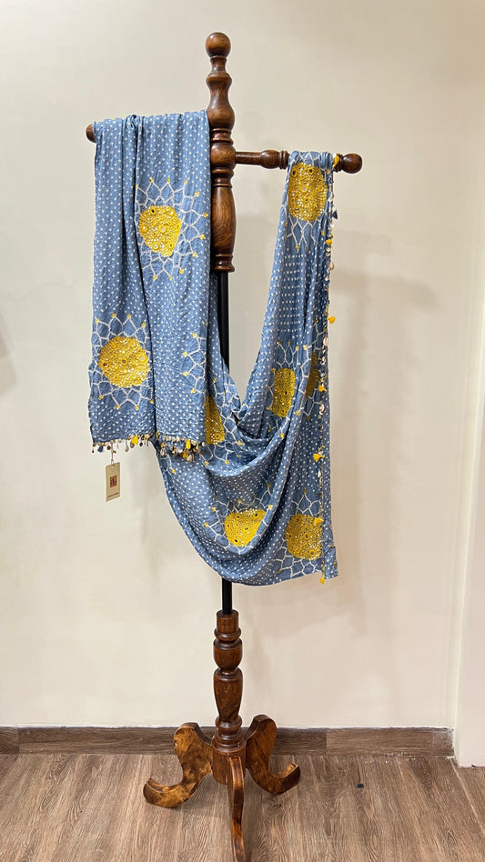 bandhani dupatta