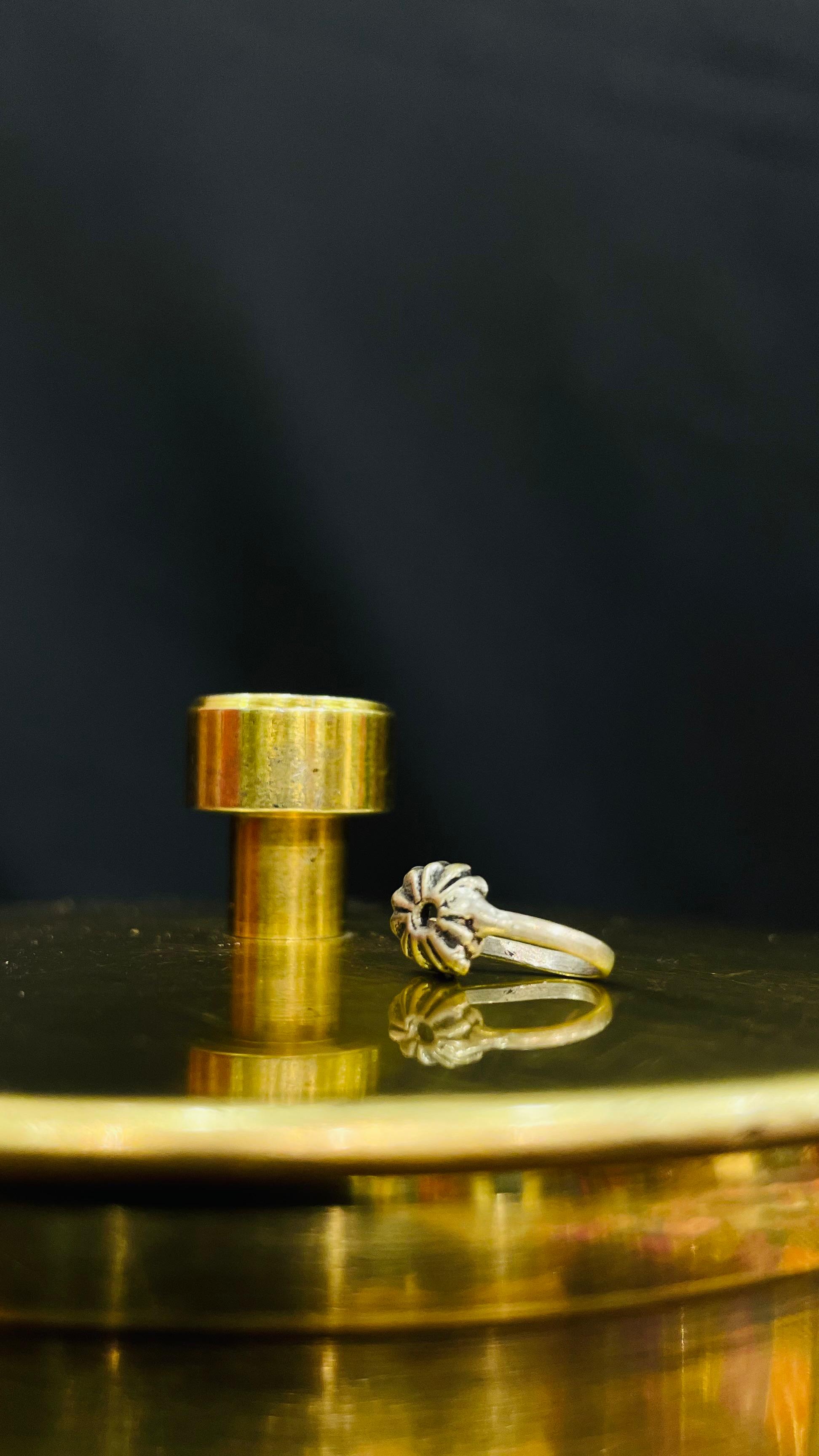 Oxidised Nose Pin - Anjanase