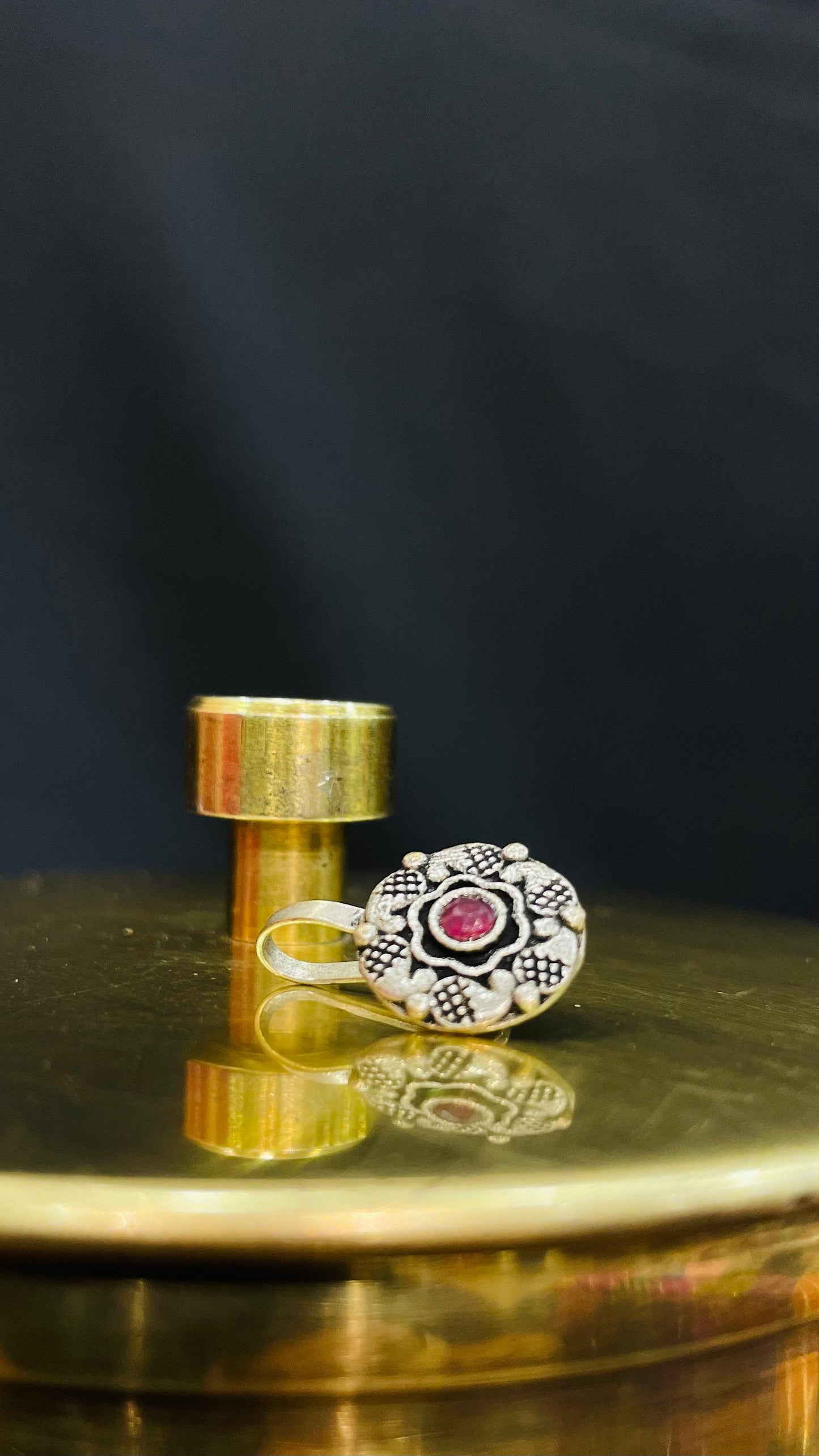 Oxidised Nose Pin