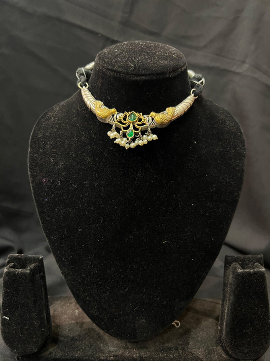 Oxidised Choker