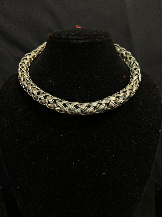 Hasli Choker