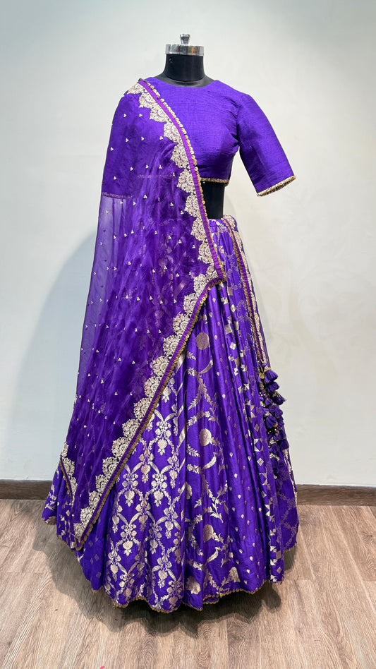 Kayra Lehenga Set