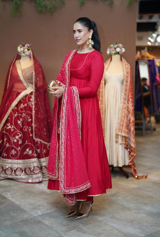 Alisha Pekha Anarkali Set