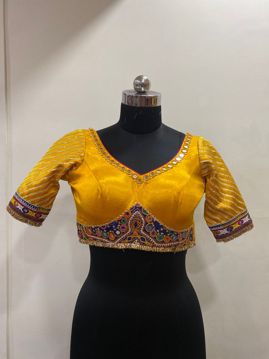 Alia cut blouse