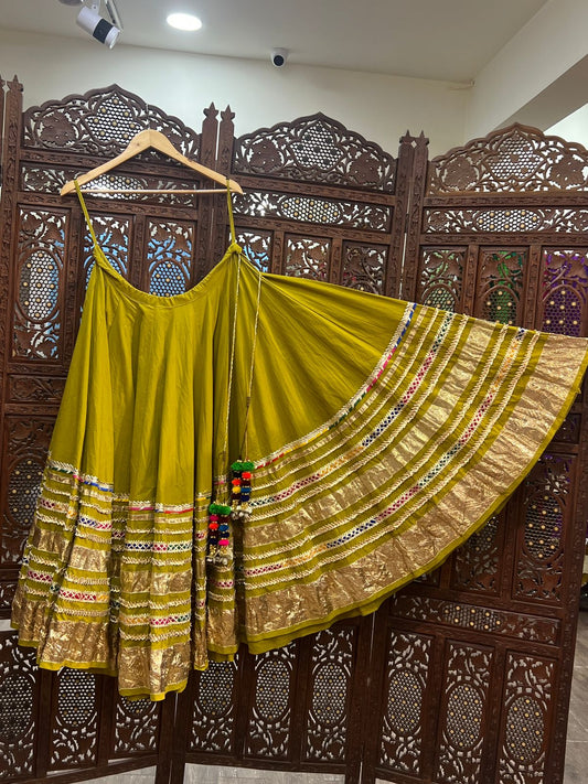 Mustard Green Gradation Skirt