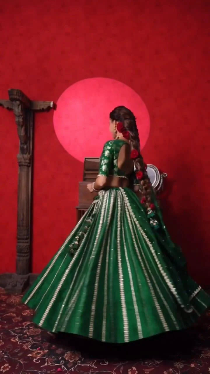 Vaibhavi Lehenga Set