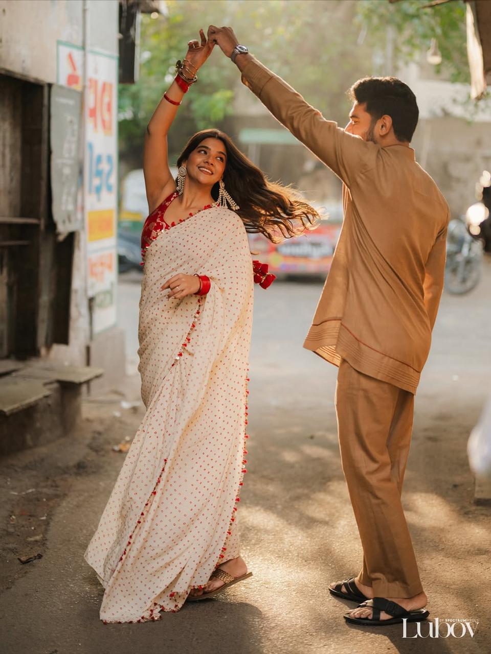 Vidhi Prajapati Saree