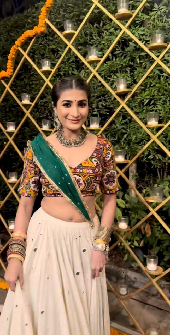 Virali Nayak Lehenga Set - Anjanase