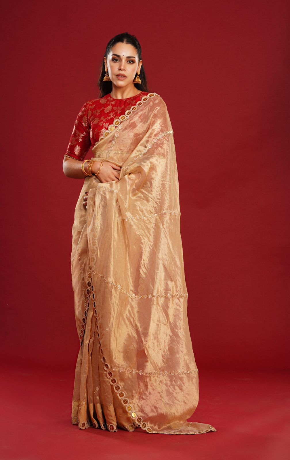 Naila Grrewal - Saanvi Saree
