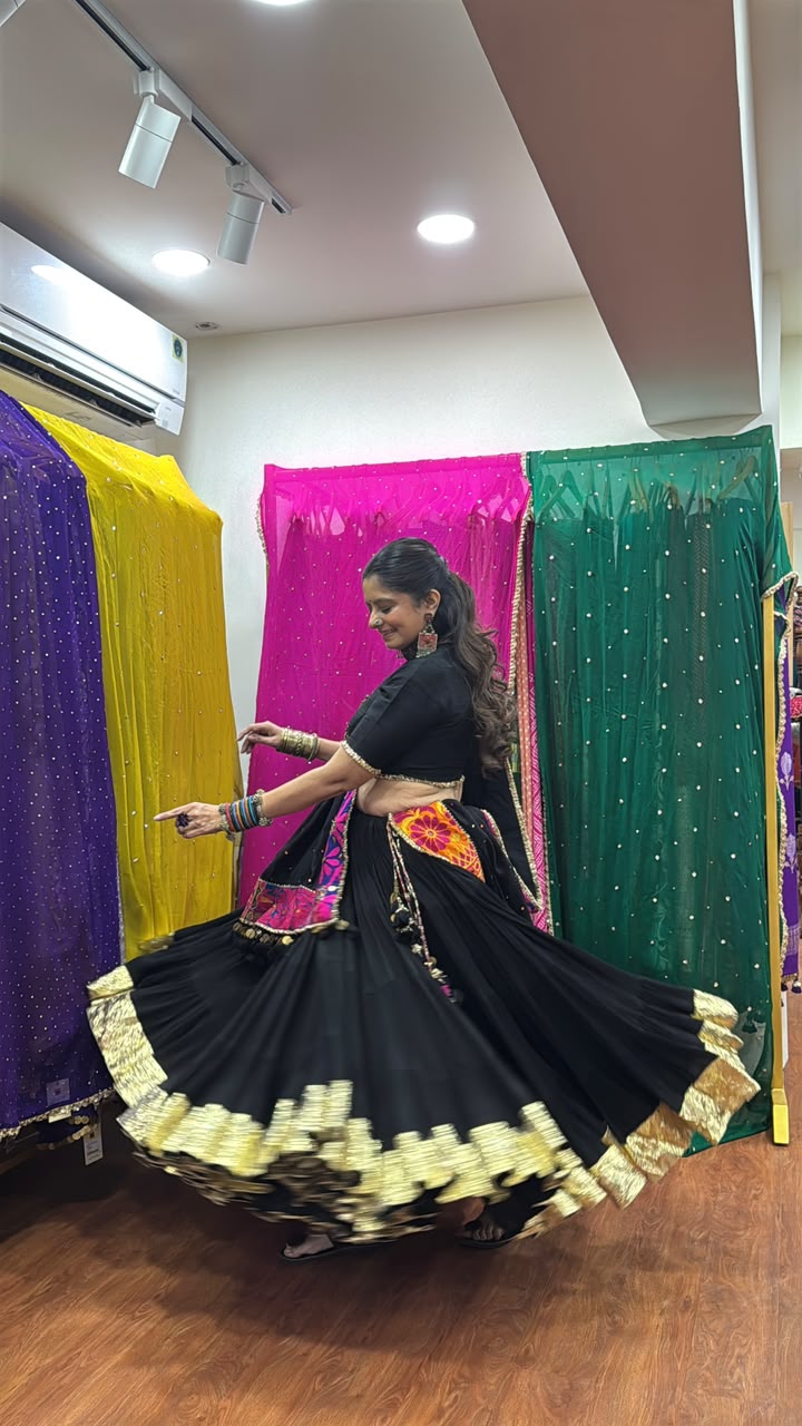 Ankita Bohra - Jhamku Lehenga Set