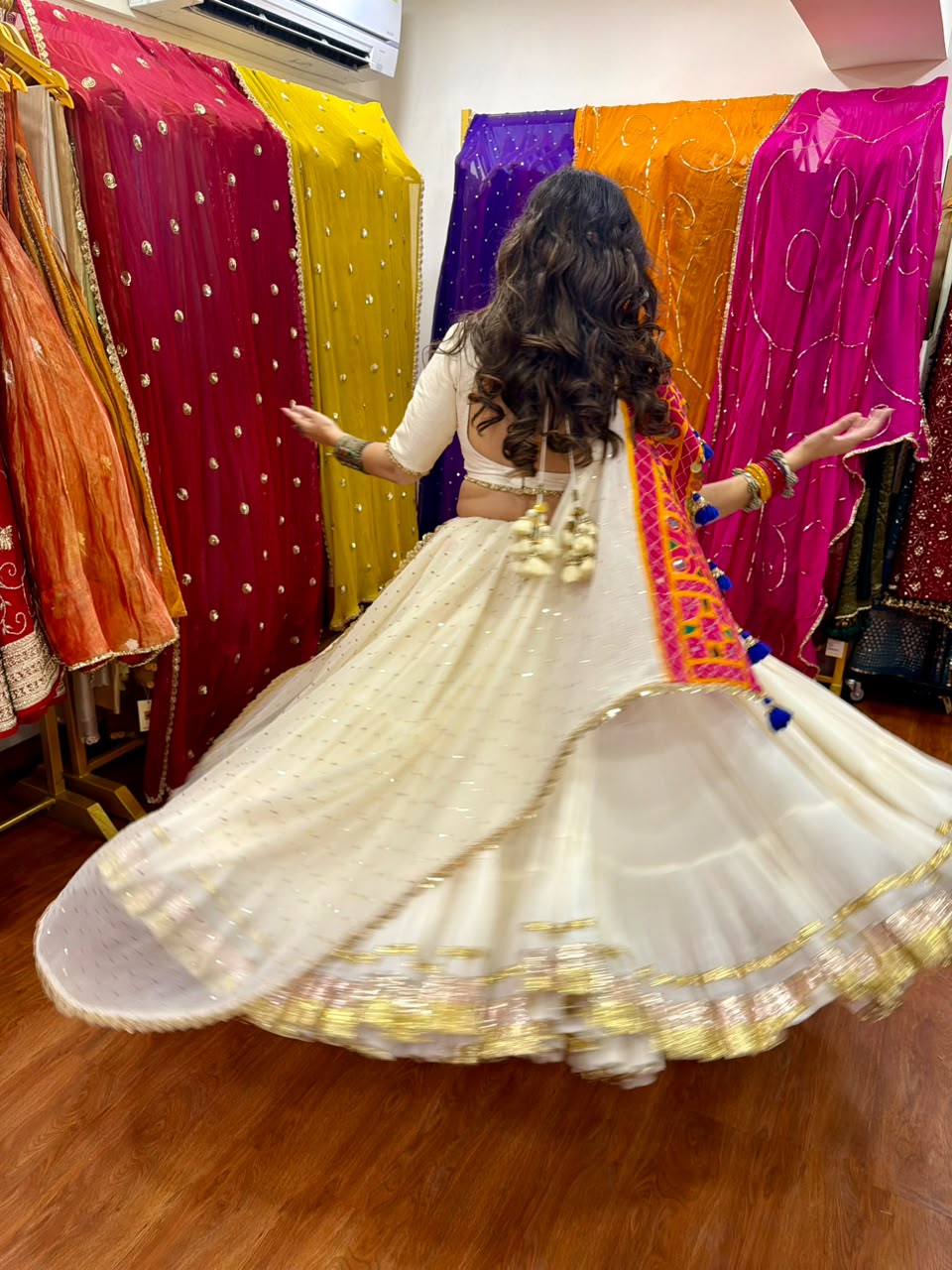 Ankita Bohra - Jhamku Lehenga Set