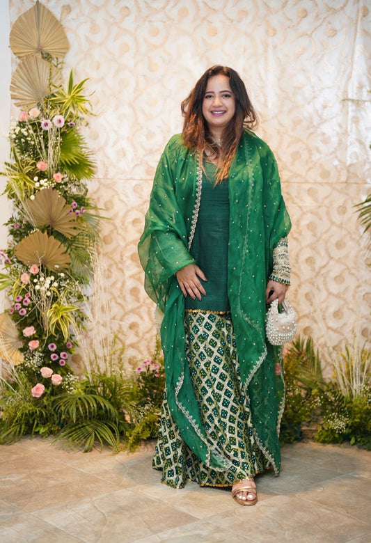 Priyanka Sharara Set