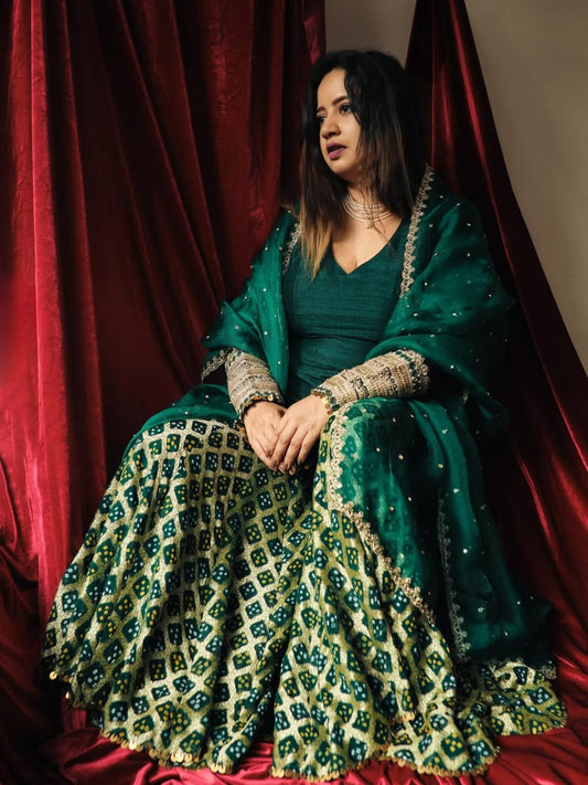 Priyanka Sharara Set