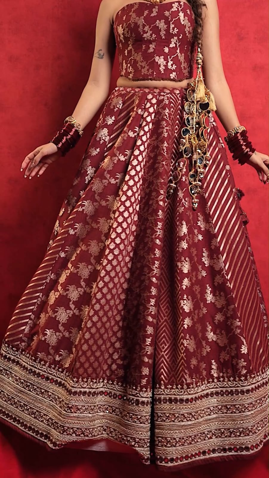 Hansika Lehenga Set