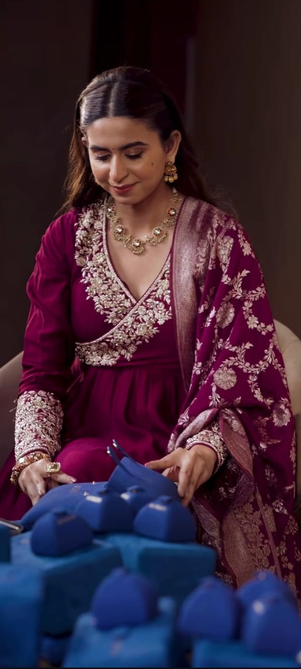 Kinjal Dave Angarkha Set - Anjanase