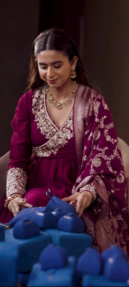 Kinjal Dave Angarkha Set - Anjanase