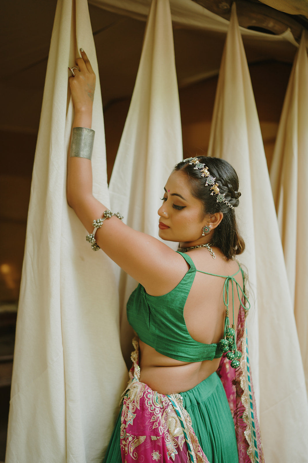 Sleeveless Formal Green Blouse - Anjanase