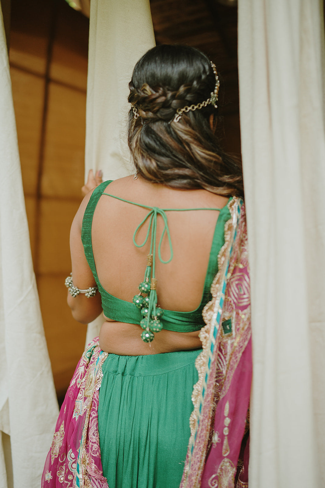 Sleeveless Formal Green Blouse - Anjanase